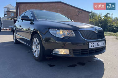 Лифтбек Skoda Superb 2010 в 