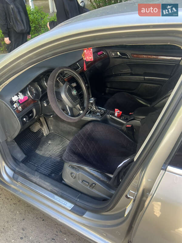 Лифтбек Skoda Superb 2009 в Хмельницком