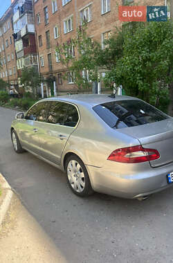 Лифтбек Skoda Superb 2009 в 