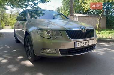 Лифтбек Skoda Superb 2013 в 