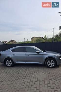 Ліфтбек Skoda Superb 2017 в Луцьку