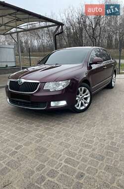 Лифтбек Skoda Superb 2010 в 