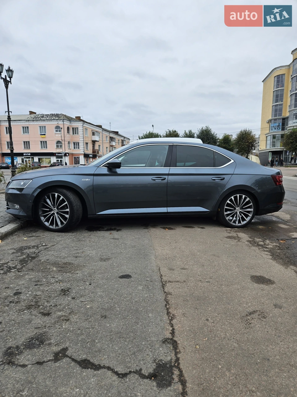 2017 Skoda Superb - мініатюра 28