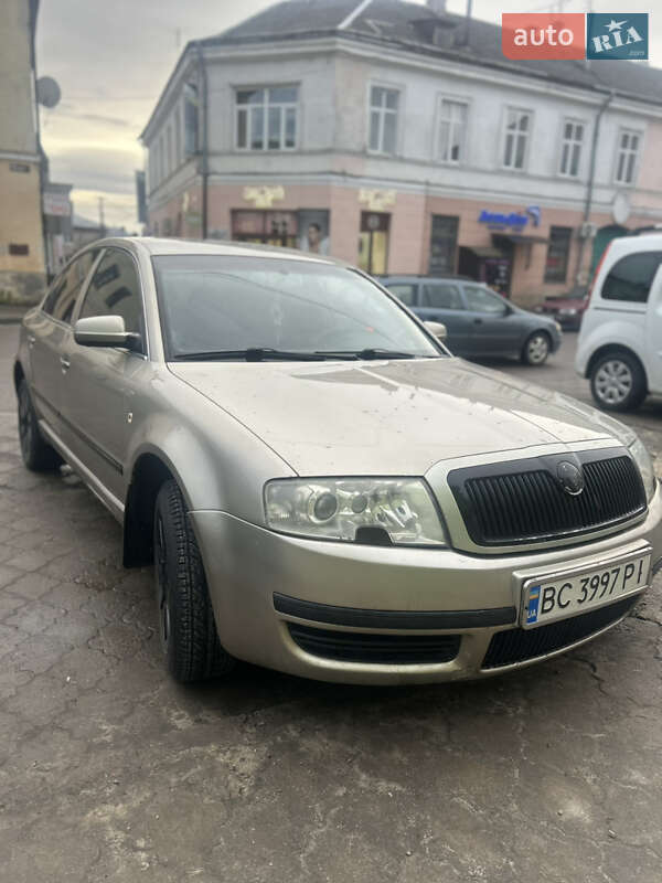 Skoda Superb 2005