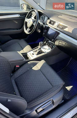 Ліфтбек Skoda Superb 2020 в 