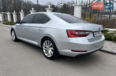 Лифтбек Skoda Superb 2017 в 