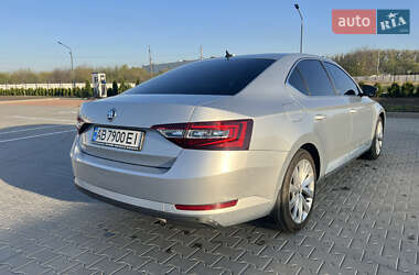 Лифтбек Skoda Superb 2017 в 