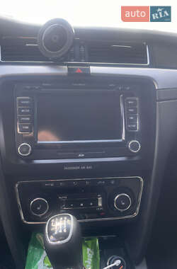 Лифтбек Skoda Superb 2013 в 