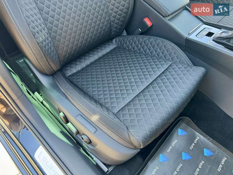 Універсал Skoda Superb 2018 в Рівному