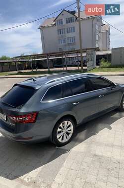 Універсал Skoda Superb 2016 в 
