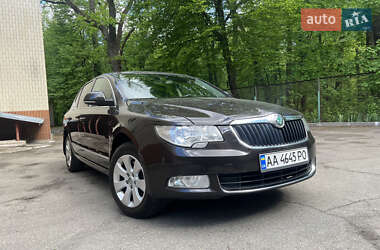 Ліфтбек Skoda Superb 2013 в Києві