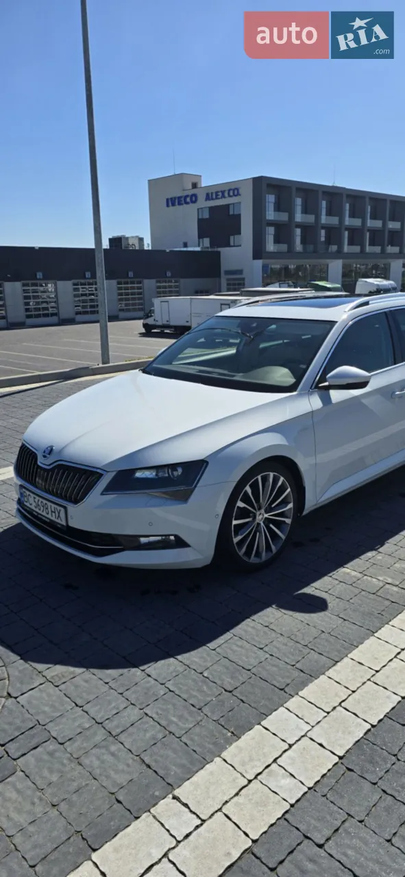 2017 Skoda Superb - мініатюра 28