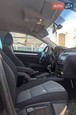 Універсал Skoda Superb 2012 в 
