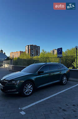 Универсал Skoda Superb 2020 в Киеве