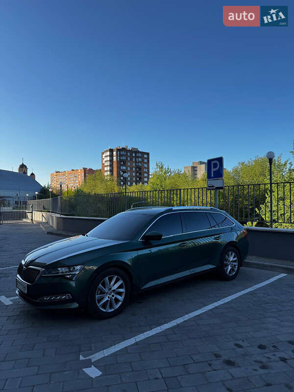 Універсал Skoda Superb 2020 в 