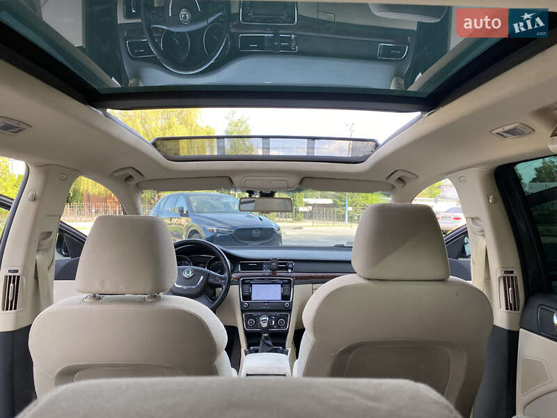 Универсал Skoda Superb 2010 в Львове