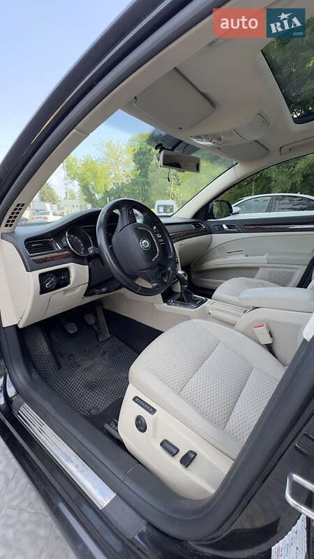 Универсал Skoda Superb 2010 в Львове