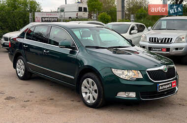 Лифтбек Skoda Superb 2009 в 