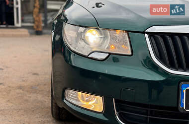 Лифтбек Skoda Superb 2009 в 