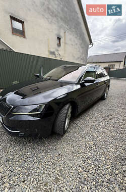 Універсал Skoda Superb 2017 в 