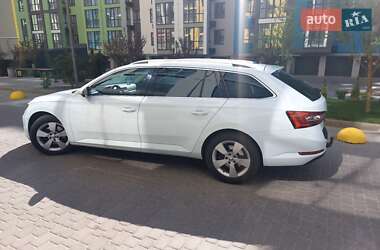 Універсал Skoda Superb 2016 в Дніпрі