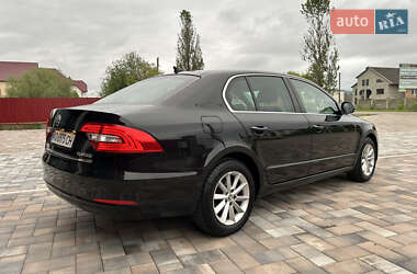 Ліфтбек Skoda Superb 2015 в 