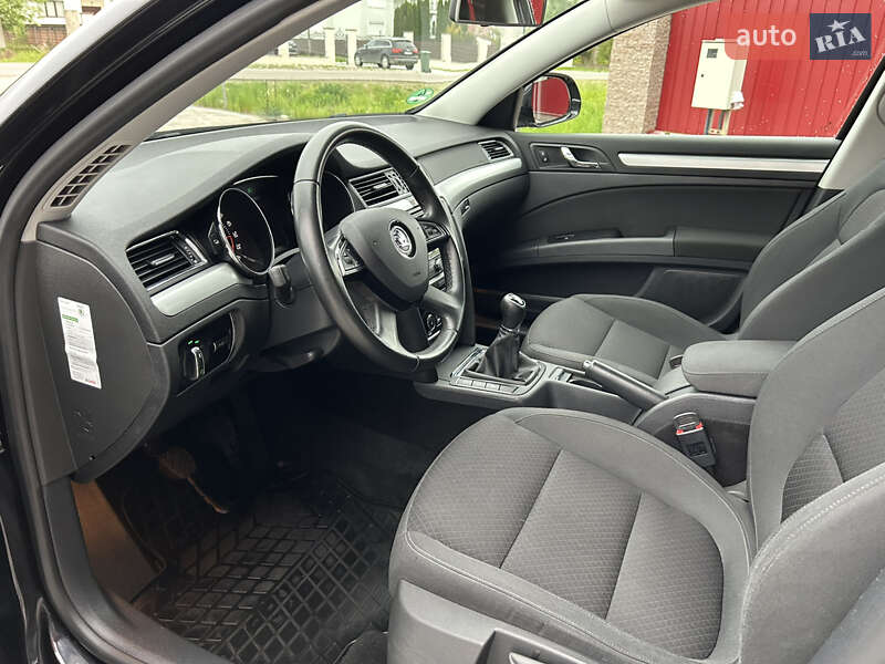 Лифтбек Skoda Superb 2015 в Тячеве фото 44 Лифтбек Skoda Superb 2015 в Тячеве