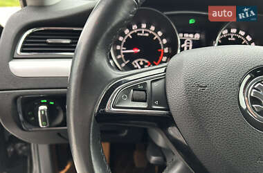 Ліфтбек Skoda Superb 2015 в 