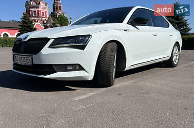 Лифтбек Skoda Superb 2017 в 