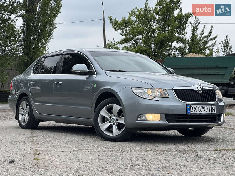 Лифтбек Skoda Superb 2011 в Хмельницком