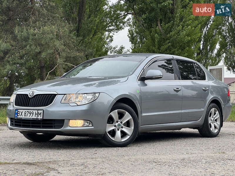 Лифтбек Skoda Superb 2011 в Хмельницком