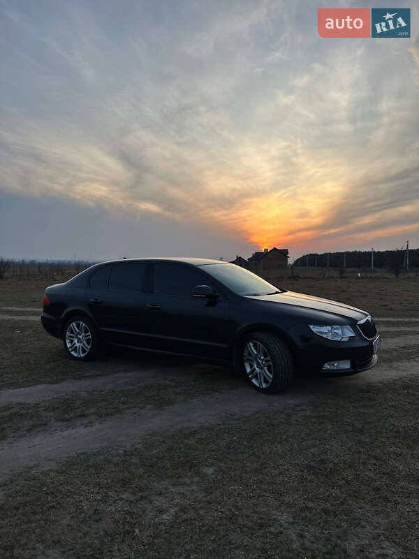 Skoda Superb 2012