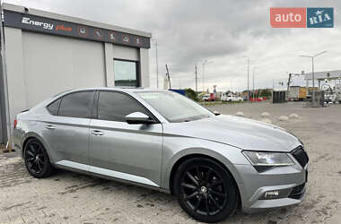 Лифтбек Skoda Superb 2017 в 