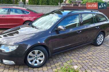 Универсал Skoda Superb 2011 в 