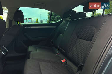 Лифтбек Skoda Superb 2017 в 