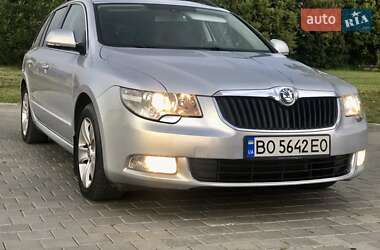 Универсал Skoda Superb 2013 в Тернополе