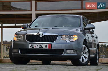 Лифтбек Skoda Superb 2011 в 
