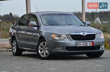 Лифтбек Skoda Superb 2011 в 