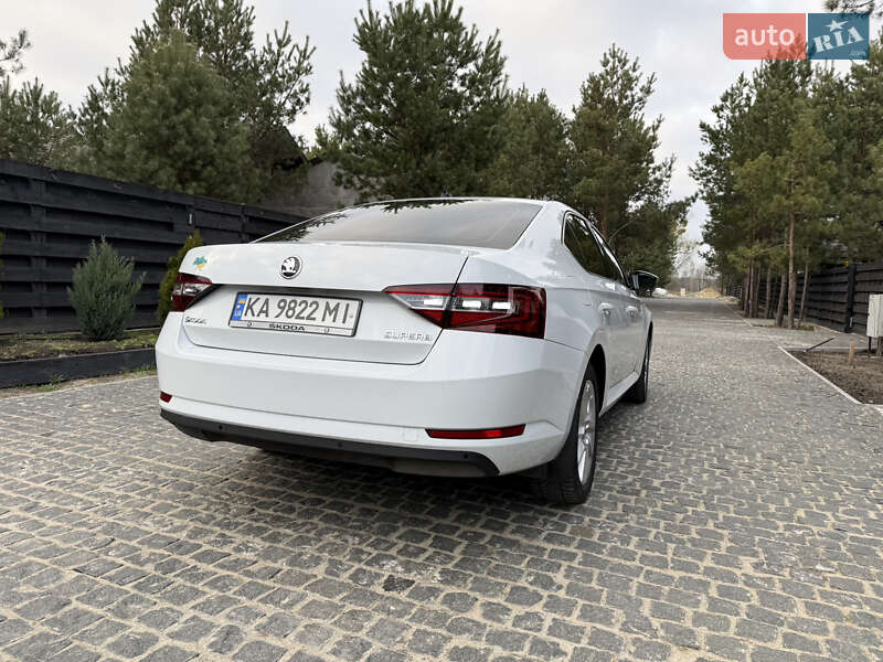 Ліфтбек Skoda Superb 2019 в Києві