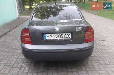 Лифтбек Skoda Superb 2005 в 