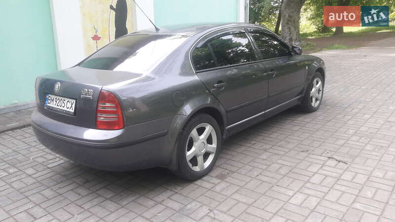 Ліфтбек Skoda Superb 2005 в Глухові