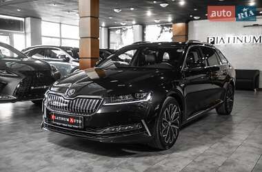 Универсал Skoda Superb 2020 в 