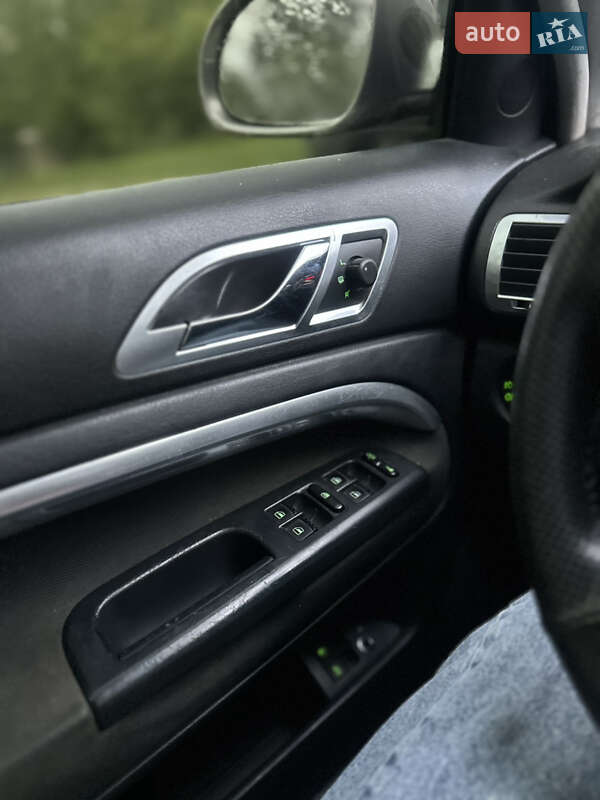 Лифтбек Skoda Superb 2007 в Делятине