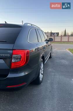 Универсал Skoda Superb 2014 в 