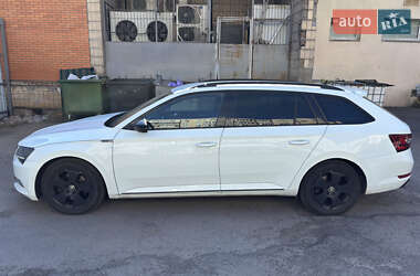 Універсал Skoda Superb 2017 в 