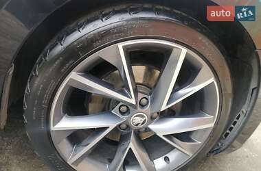 Универсал Skoda Superb 2017 в 