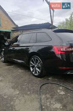 Универсал Skoda Superb 2017 в 