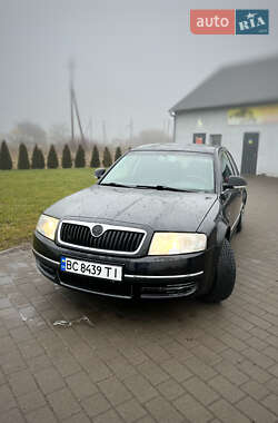 Лифтбек Skoda Superb 2007 в Каменке-Бугской