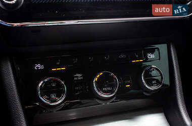 Лифтбек Skoda Superb 2020 в 
