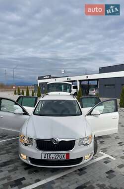 Универсал Skoda Superb 2012 в Хусте